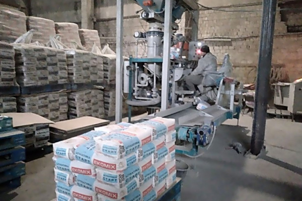 Production of dry mix mortar